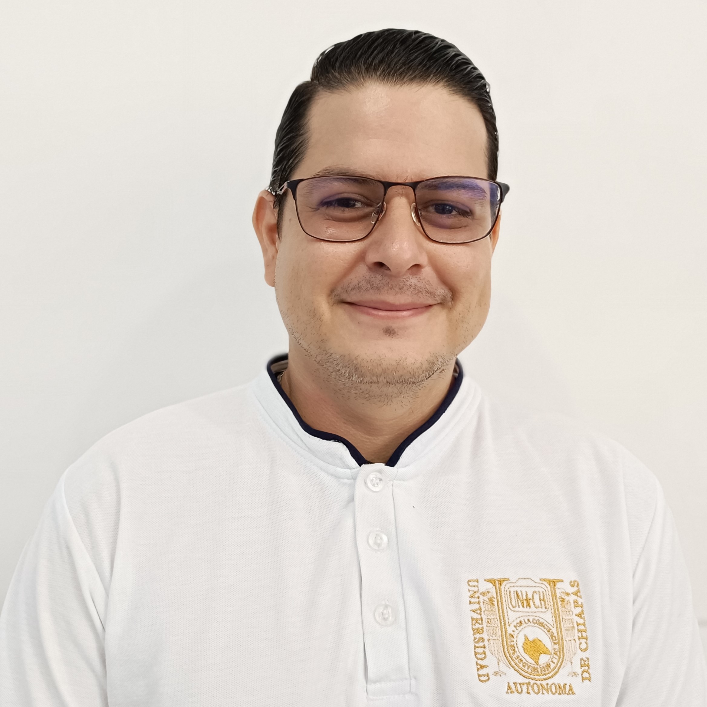 Dr. Juan Francisco Aguirre Cadena